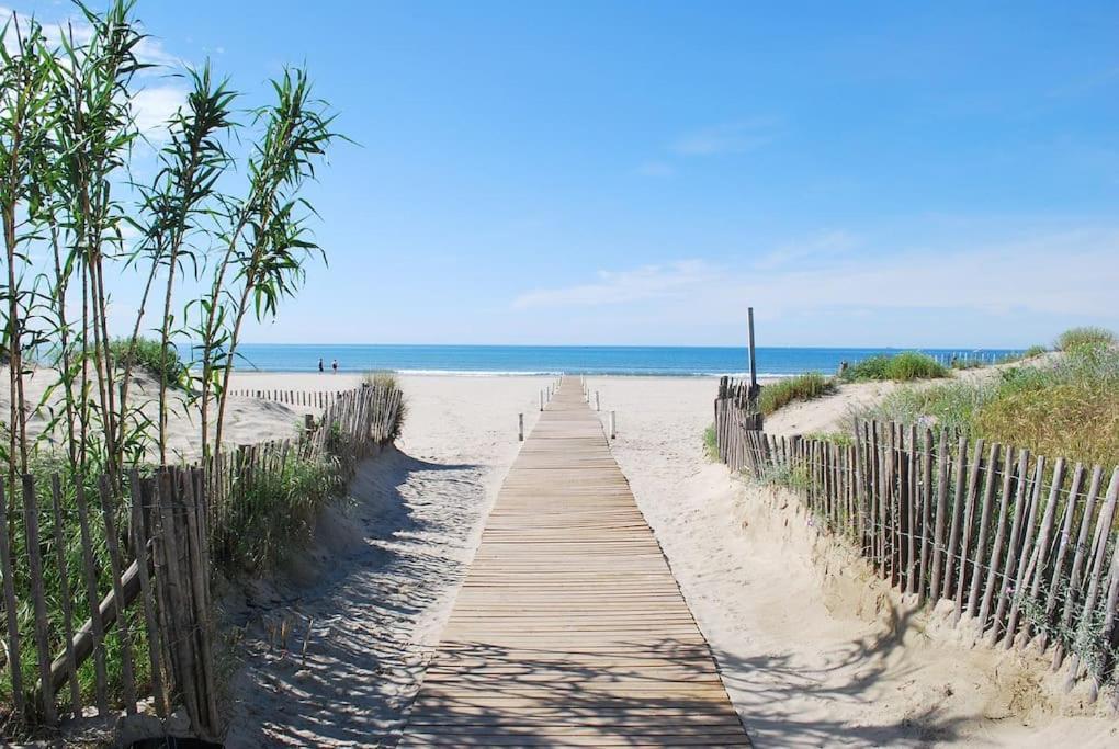 Le Nautilus Proche Plage Clim Parking Prive Wifi Proche Montpellier Carnon-Plage Ngoại thất bức ảnh